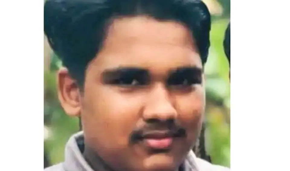 കുറ്റ്യാടിക്കടുത്ത് ബൈക്കിന് പിന്നിൽ കാറിടിച്ച് അപകടം: വിദ്യാർഥി മരിച്ചു