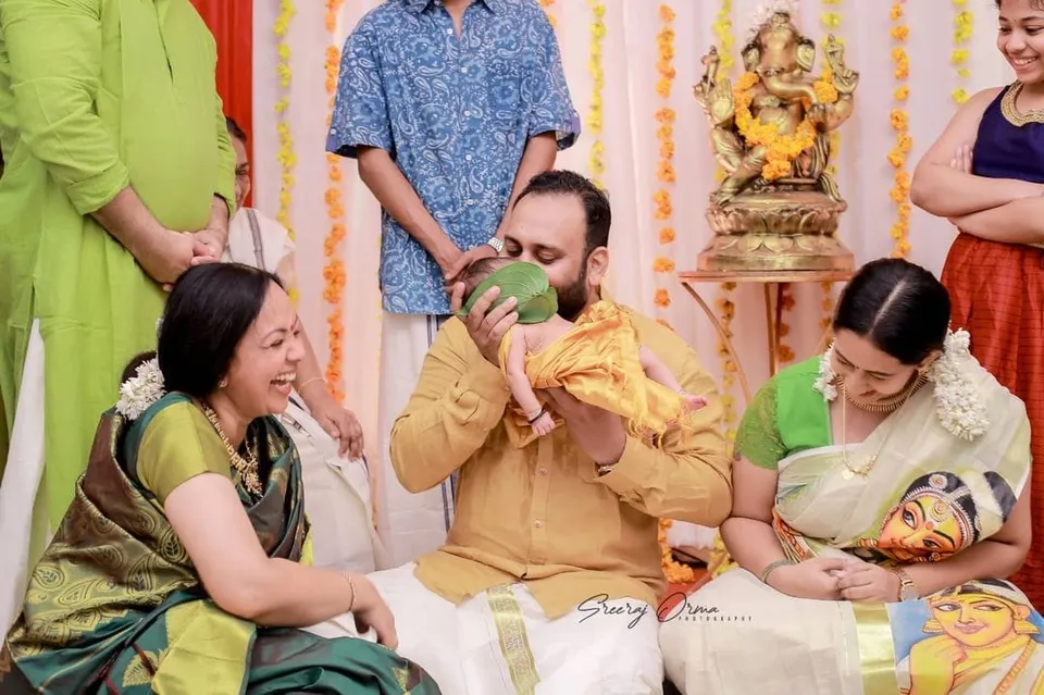 കുഞ്ഞിന്‍റെ നൂലുകെട്ട് ചിതങ്ങൾ സോഷ്യല്‍ മീഡിയയിൽ പങ്കുവച്ച് സൗഭാഗ്യ വെങ്കിടേഷ്