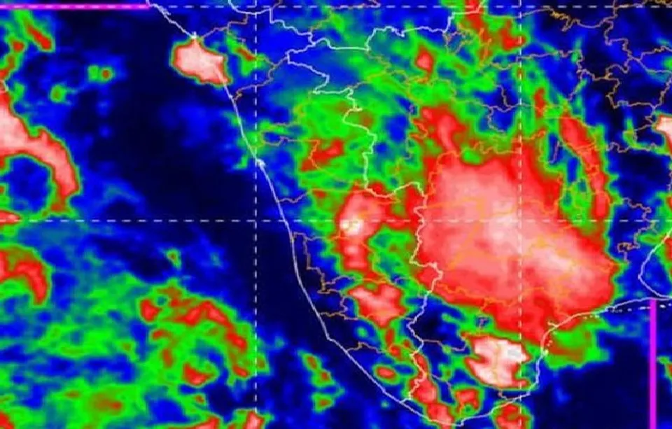 അറബിക്കടലില്‍ തീവ്ര ന്യൂനമര്‍ദ്ദം, ചക്രവാതചുഴി നിലനില്‍ക്കുന്നു; സംസ്ഥാനത്ത് വെള്ളിയാഴ്ച വരെ ഒറ്റപ്പെട്ടയിടങ്ങളില്‍ ഇടിമിന്നലോട് കൂടിയ മഴയ്ക്ക് സാധ്യത