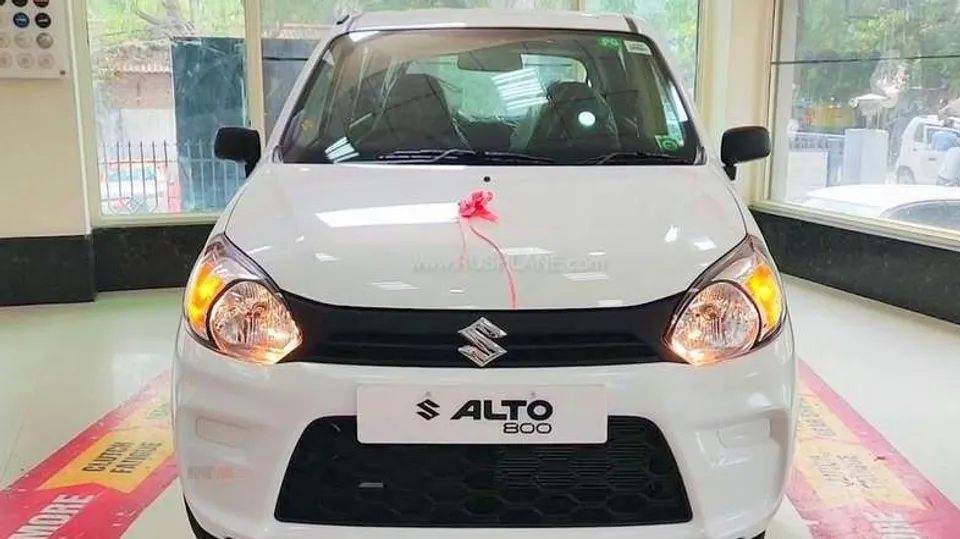 മാരുതി സുസുക്കി ജനപ്രിയ ഹാച്ച്ബാക്ക് സ്വിഫ്റ്റിന്റെയും മറ്റ് മോഡലുകളുടെയും സിഎൻജി വേരിയന്റുകളുടെ വില 15,000 രൂപ വരെ വർദ്ധിപ്പിച്ചു