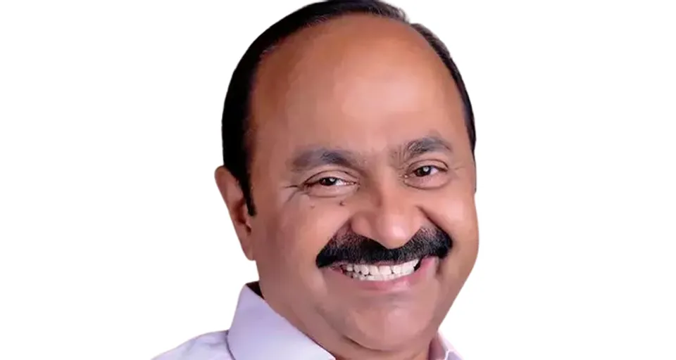 നാട്ടുകാരെകോണ്ട് 'അയ്യേ' എന്നു പറയിപ്പിക്കുന്ന വിധം പാര്‍ട്ടിയെ എത്തിച്ച എ, ഐ ഗ്രൂപ്പുകളെ വെട്ടി വെയിലത്ത് വച്ച ഹൈക്കമാന്‍റിന് ഒരു നല്ല നമസ്കാരം ! അര്‍ഹതയുണ്ടായിരുന്നിട്ടും മുമ്പ് പലതവണ വെട്ടി നിരത്തപ്പെട്ട വിഡി സതീശന് ഇത് അര്‍ഹിച്ച സമയത്തെ അര്‍ഹതപ്പെട്ട സ്ഥാനം ! സതീശനോട് ഒരു വാക്ക് - അഡ്ജസ്റ്റ്മെന്‍റ് വേണ്ടാ, സ്വന്തം എംഎല്‍എയെ പിണറായി ജയിലിലാക്കിയപ്പോള്‍ നേതാക്കള്‍ കാണിച്ച നട്ടെല്ലില്ലായ്മയും വേണ്ട. പുതിയയുഗത്തിലെ പ്രതിപക്ഷ സേനയെ വാര്‍ത്തെടുക്കണം. നാട് നന്നാക്കാന്‍ സതീശന് കഴിയണം - ദാസനും വിജയനും എഴുതുന്നു