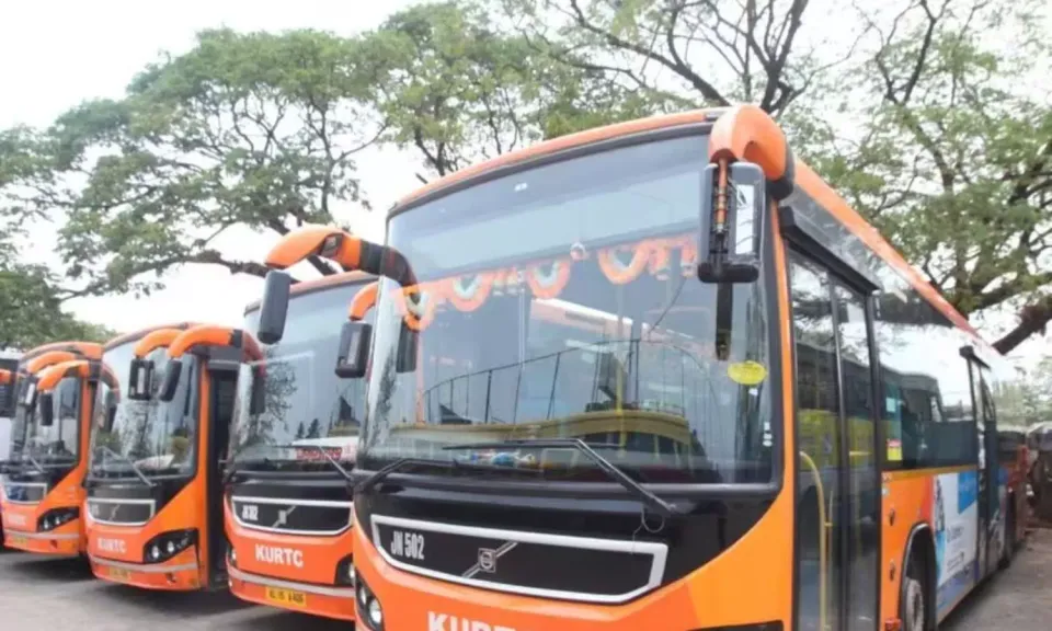 24 എസി ലോഫ്ളോർ ബസുകൾ വാടകയ്ക്ക്; വിമാനത്താവളത്തിലേക്ക് സർവീസ്