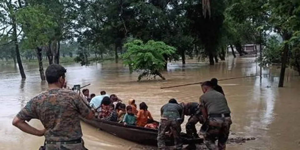 മേഘാലയയിലും അസമിലും പ്രളയക്കെടുതിയിൽ മരിച്ചത് 31 പേർ ; വടക്കുകിഴക്കൻ സംസ്ഥാനങ്ങളിൽ അതിശക്തമായ മഴ