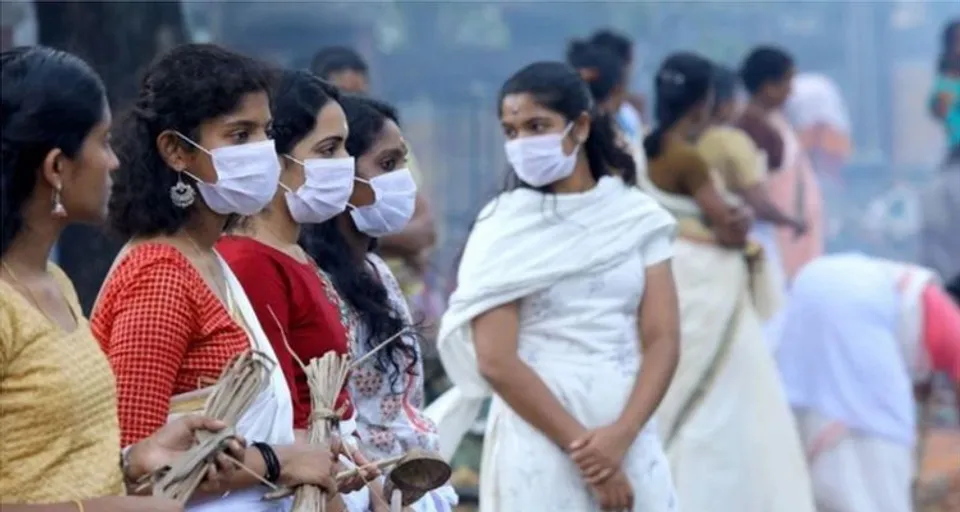 നിയന്ത്രണങ്ങൾ കടുപ്പിച്ചിട്ടും ലോക്ക് ഡൗൺ ഏർപ്പെടുത്തിയിട്ടും ഇനിയും സ്ഥിതി മറ്റു സംസ്ഥാനങ്ങളെപ്പോലെ നിയന്ത്രണവിധേയമാകാത്തത് ആശങ്കയുളവാക്കുന്നു. കോവിഡ് മൂന്നാം തരംഗം തുടക്കം കേരളത്തിൽ നിന്നാകുമോ ?