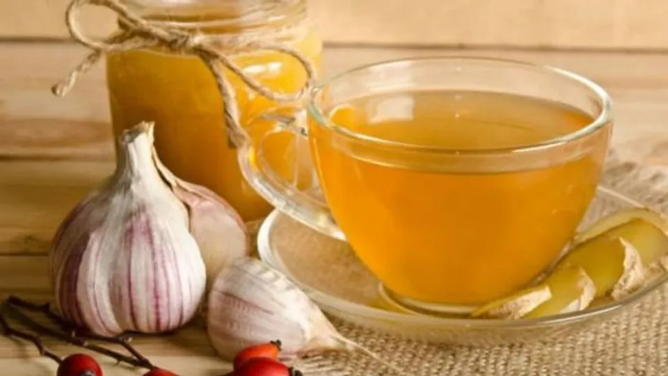 വെളുത്തുള്ളി കൊണ്ടുള്ള ചായയെക്കുറിച്ച് കേട്ടിട്ടുണ്ടോ..; വെളുത്തുള്ളിച്ചായയുടെ ഗുണങ്ങള്‍...