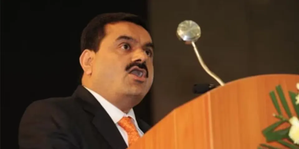 ഹിൻഡൻബർഗ് റിപ്പോർട്ടിന്റെ ആഘാതം: അദാനി ഗ്രൂപ്പിന്റെ ഓഹരികൾ നഷ്ടത്തിൽ