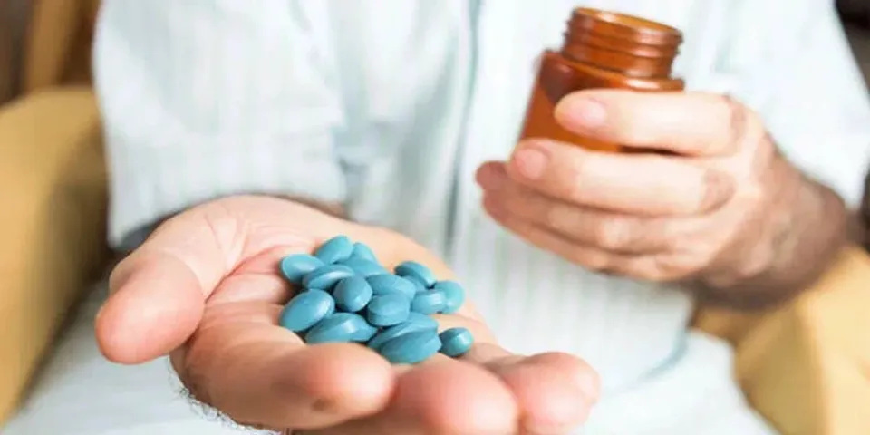 നവവരന്‍ കഴിച്ചത് നാലിരട്ടി ഡോസ് വയാഗ്ര! സ്വന്തം വീട്ടിലേക്ക് ഓടി ഭാര്യ, ഇരുപത് ദിവസമായിട്ടും നിലയ്ക്കാത്ത ഉദ്ധാരണത്തെ തുടര്‍ന്ന് യുവാവ് ആശുപത്രിയില്‍