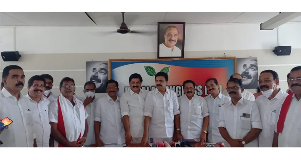 കേരളാ കോൺഗ്രസ് ജോസഫ് ഗ്രൂപ്പ് നേതാക്കള്‍ കേരളാ കോണ്‍ഗ്രസ് എമ്മില്‍ ചേര്‍ന്നു