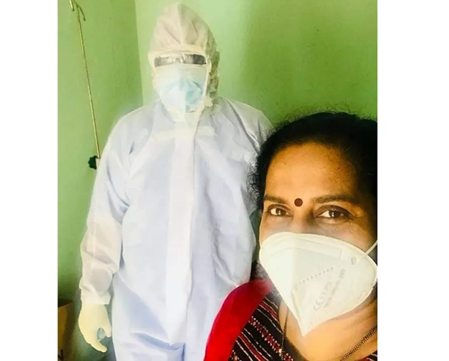 ഒന്നര മാസം മുൻപാണ് ഒരു ഹൃദയ ചികിൽസ കഴിഞ്ഞു ഇവിടെ നിന്നു ഇറങ്ങിയത്.  ജീവിതം, അതിന്റെ സ്വാഭാവിക ഹൃദയമിടിപ്പും താളവും  വീണ്ടെടുത്തു തുടങ്ങിയിട്ടേ ഉണ്ടായിരുന്നുള്ളു; അപ്പോഴേക്കും വീണ്ടും തിരിച്ചു ഇവിടേയ്ക്ക് തന്നെ...കൊവിഡ് ബാധിച്ച ഡോക്ടര്‍ ആശുപത്രി വാര്‍ഡില്‍ നിന്ന് എഴുതുന്നു