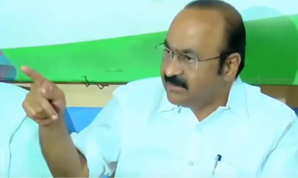 മുഖ്യമന്ത്രിയുടേതുൾപ്പെടേ സർക്കാരിന്റെ ഭാഗത്ത് നിന്നും കരിവന്നൂർ വിഷയത്തിൽ ആവർത്തിച്ച് ഉറപ്പുണ്ടായിട്ടും പണം തിരികെ ലഭിക്കാതെ വയോധിക മരിച്ച സംഭവം ദാരുണമെന്ന് പ്രതിപക്ഷ നേതാവ്; മരിച്ച നിക്ഷേപകയുടെ കുടുംബത്തെ മന്ത്രി ബിന്ദു അപമാനിച്ചു, മന്ത്രി പരാമർശം പിൻവലിച്ച് മാപ് പറയണമെന്നും വിഡി സതീശൻ