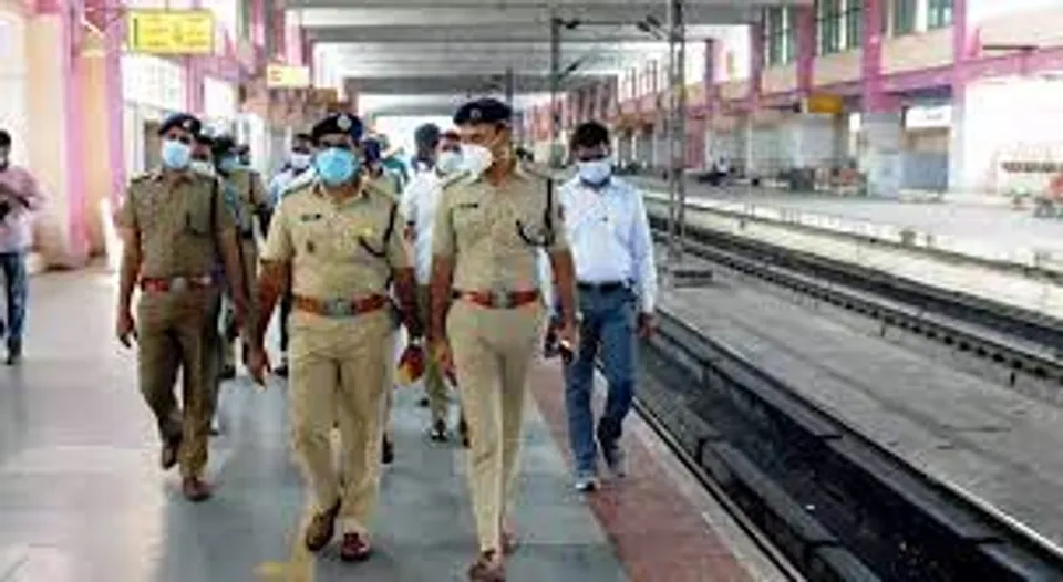 റെയിൽവേ ജീവനക്കാരിയെ പീഡിപ്പിക്കാൻ ശ്രമിച്ച കേസിലെ പ്രതിയെ പിടികൂടാനാകാതെ പൊലീസ്