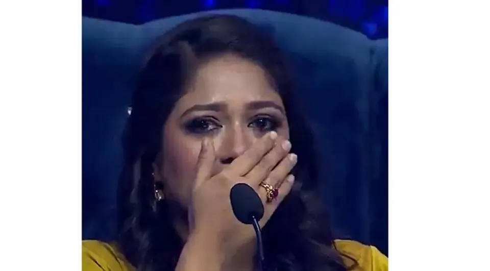 റിയാലിറ്റി ഷോ വേദിയില്‍ ചിരഞ്ജീവി സര്‍ജയുടെ ശബ്ദം; പൊട്ടിക്കരഞ്ഞ് മേഘ്‌നരാജ്-പ്രണയദിനത്തില്‍ കണ്ണീരണിയിച്ച ദൃശ്യങ്ങള്‍