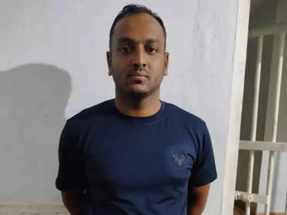 മോഷ്ടിച്ച ബുള്ളറ്റിന് വ്യാജ നമ്പര്‍ പ്ലേറ്റ്; യുവാവ്  പിടിയില്‍