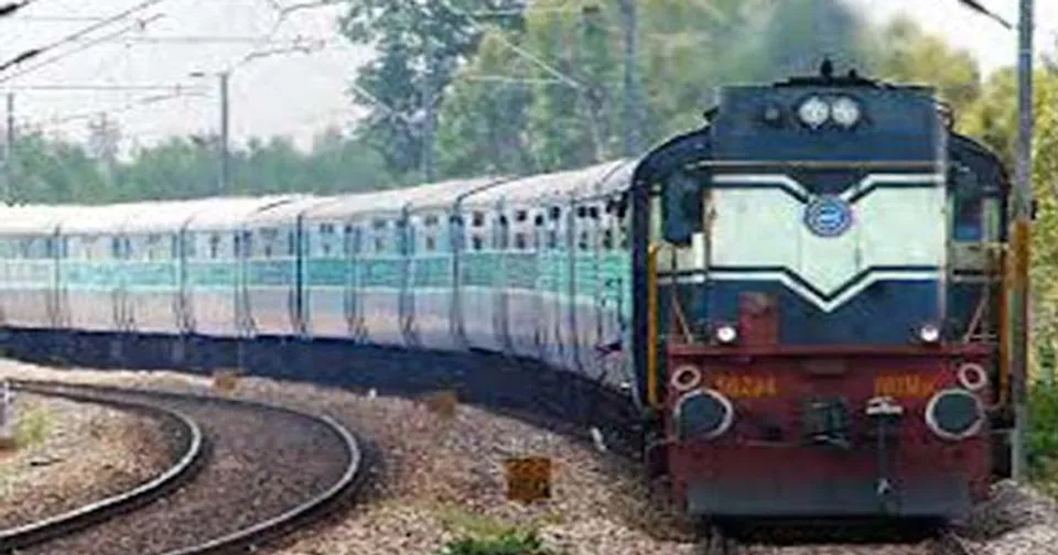 പാസ്സഞ്ചർ തീവണ്ടികളിലെ എക്സ്പ്രസ് നിരക്ക് പിൻ വലിക്കണം : കോഴിക്കോട് ജില്ലാ ഉപഭോക്തൃ വിദ്യാഭ്യാസ സമിതി