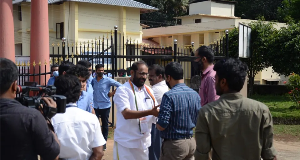 വിദ്യാർത്ഥി രാഷ്ട്രീയത്തിൻ്റെ സ്മരണകളുമായി യുഡിഎഫ് സ്ഥാനാര്‍ഥി അഡ്വ. ടോമി കല്ലാനി പ്രിയ കലാലയത്തിൽ; ഹോളി ആഘോഷത്തിലും സ്ഥാനാർത്ഥി പങ്കെടുത്തു