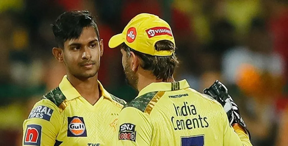 ചെന്നൈ സൂപ്പര്‍ കിങ്‌സ് അടിച്ചുകൂട്ടിയത് 226 റണ്‍സ്; ശക്തമായി പോരാടിയെങ്കിലും ഒടുവില്‍ കീഴടങ്ങി ആര്‍സിബി !