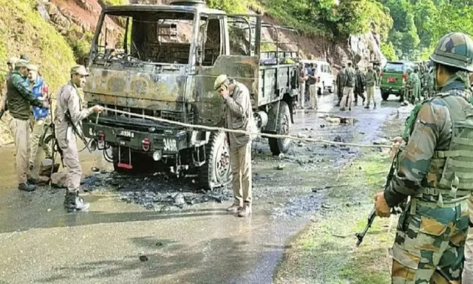 പൂഞ്ച് ആക്രമണം ആസൂത്രിതം; ഭീകരർ ആക്രമണം നടത്തിയത് ഗതാഗതതടസം സൃഷിച്ച് ട്രക്ക് തട‍ഞ്ഞ്