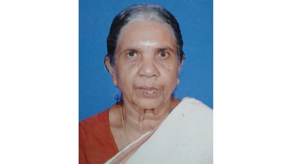 ചാത്തന്നൂർ ചിറക്കരത്താഴം ശാരദാസദനത്തിൽ ശാരദ നിര്യാതയായി