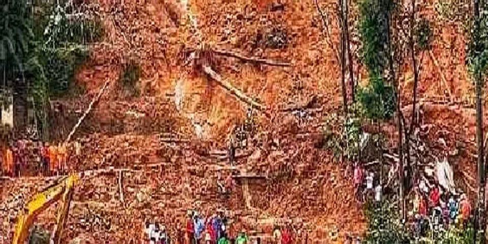കോട്ടയം ജില്ലയില്‍ 33 പ്രദേശങ്ങളില്‍ മണ്ണിടിച്ചിലിന് സാധ്യതയെന്ന് മുന്നറിയിപ്പ്; ജനങ്ങളോട് ദുരിതാശ്വാസ ക്യാമ്പുകളിലേക്ക് മാറാന്‍ നിര്‍ദേശം 
