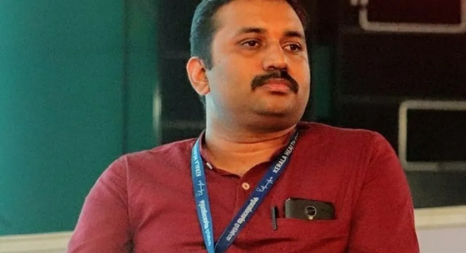 ആധുനിക വൈദ്യശാസ്ത്രം പ്രാക്റ്റീസ് ചെയ്യുന്ന ഡോക്ടര്‍ ആദ്യം വേണ്ടത് ഒരു ആധുനിക മനുഷ്യനാവുകയാണ്. അല്ലെങ്കില്‍ അയാള്‍ വെറും തോല്‍വിയാണ്.  ഈ പറഞ്ഞത് ഡോക്ടര്‍മാര്‍ക്ക് മാത്രമല്ലാ, സകല മനുഷ്യര്‍ക്കും, അവശ്യം വേണ്ട അവബോധമാണ്. പക്ഷെ ഡോക്ടര്‍മാര്‍ക്കു പോലും അതില്ലായെങ്കില്‍ സമൂഹത്തില്‍ നിന്നും 'ദൈവം തന്നത് ഓപറേഷന്‍ ചെയ്ത് മാറ്റിയിട്ടല്ലേ?', 'ഉള്ളതും വച്ചിരുന്നാ പോരേ?' എന്നൊക്കെ ചോദ്യങ്ങള്‍ ഉയരുന്നതില്‍ അതിശയിക്കാനില്ല. ആര്‍ക്കാണിവരെ തിരുത്താന്‍ പറ്റുക? ആരാണ് സമൂഹത്തെ തിരുത്താന്‍ മുന്നില്‍ നില്‍ക്കേണ്ടത്?- ഡോക്ടറുടെ കുറിപ്പ് ശ്രദ്ധേയമാകുന്നു