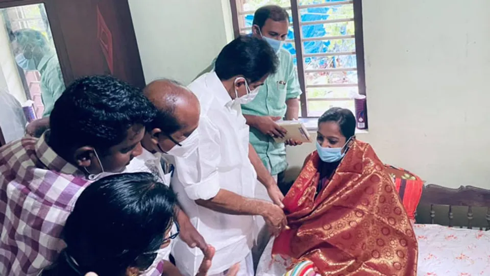 അഞ്ജന അതിജീവനത്തിന്റെ പ്രതീകം; ഭാവുകങ്ങൾ നേർന്ന് കെ.സി വേണുഗോപാൽ എം പി