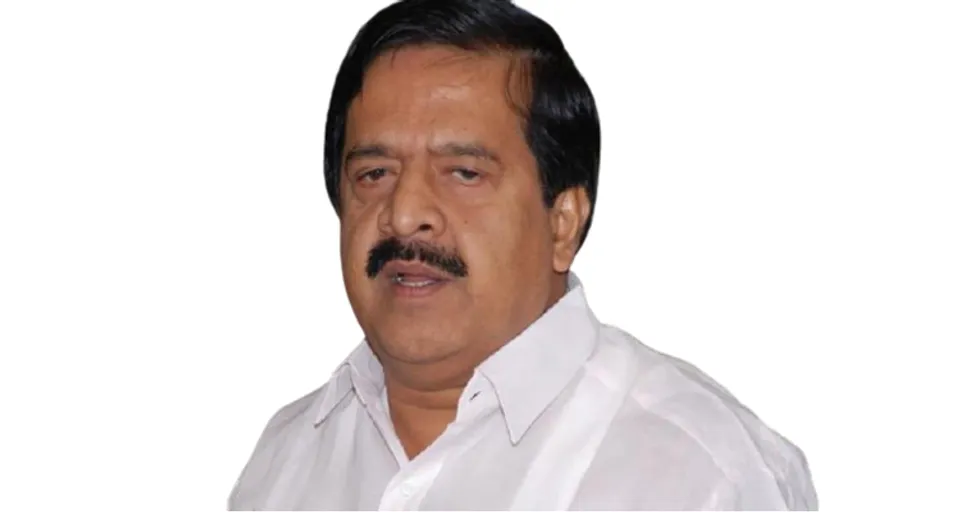 രമേശ് ചെന്നിത്തല മാറണം എന്ന് പറയുന്നത് രാഷ്ട്രീയ ധാർമ്മികതയോ ? യുഡിഎഫിനെ ഒരു മത്സരത്തിനെങ്കിലും പ്രാപ്തനാക്കിയ രമേശ് ചെന്നിത്തല സ്ഥാനം ഒഴിയണമെന്ന് പറയുന്നവർ ഒരു കാര്യം ആലോചിക്കണം. ഉമ്മൻചാണ്ടി വന്നതു കൊണ്ട് ഈ തിരഞ്ഞെടുപ്പിൽ എന്ത് ഗുണമുണ്ടായി ?