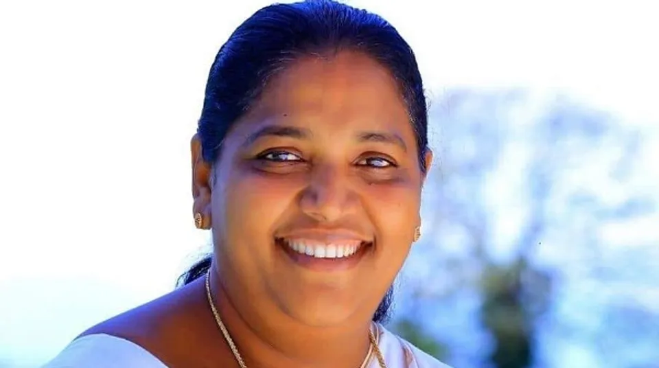 രാഷ്ട്രീയ സ്ഥാനമാനങ്ങൾക്കായും അഭിപ്രായ വ്യത്യാസങ്ങളുടെ പേരിലും  മറ്റു രാഷ്ട്രിയ പാർട്ടികളിലേക്ക് ചേക്കേറുന്നവർ ഉണ്ടാകാം; അവരുടെ കൂട്ടത്തിൽ എൻ്റെ പേര് ഉൾപ്പെടുത്തേണ്ടതില്ല!  എന്നും അടിയുറച്ച ഒരു കമ്യുണിസ്റ്റുകാരിയായിരിക്കും ഞാൻ-രാഷ്ട്രീയപ്രവർത്തകയായിരിക്കുന്നിടത്തോളം കാലം സി.പി.ഐ പ്രവർത്തകയായിരിക്കുമെന്ന് ഇ.എസ്. ബിജിമോള്‍