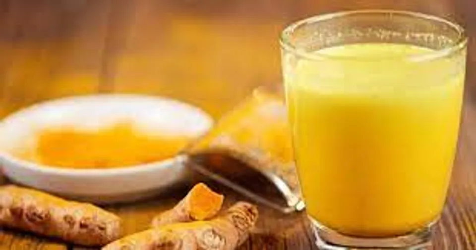 മഞ്ഞൾ പാൽ ചായയുടെ ആരോ​ഗ്യ ഗുണങ്ങൾ എന്തൊക്കെയാണെന്ന് നോക്കാം..