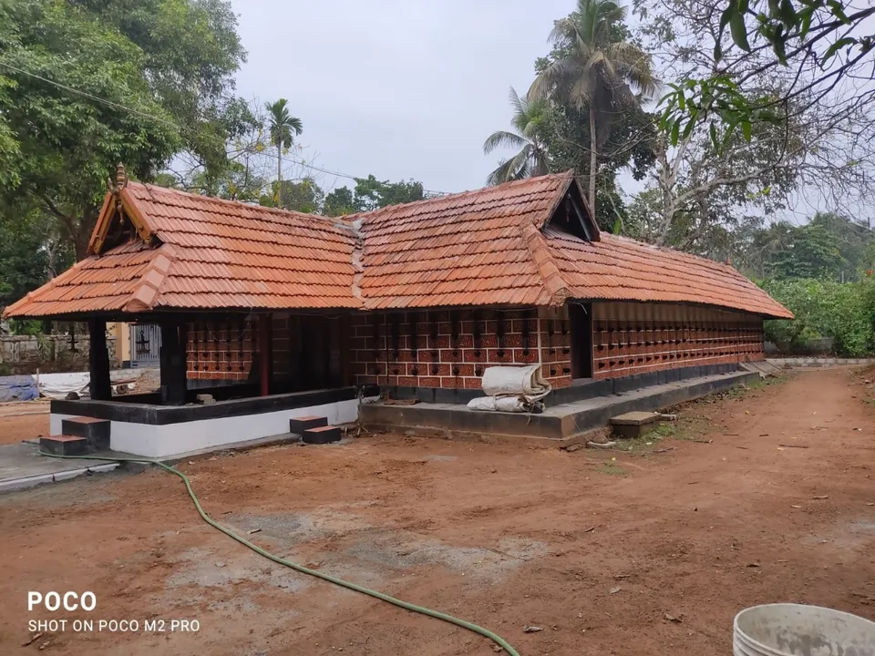 കേരളത്തിലെ ആദ്യത്തെ കൃഷ്ണശിലാധ്വജം പനയന്നൂർക്കാവിൽ ; പ്രതിഷ്ഠാച്ചടങ്ങുകൾ ഏപ്രിൽ 3ന് തലവടിയിൽ