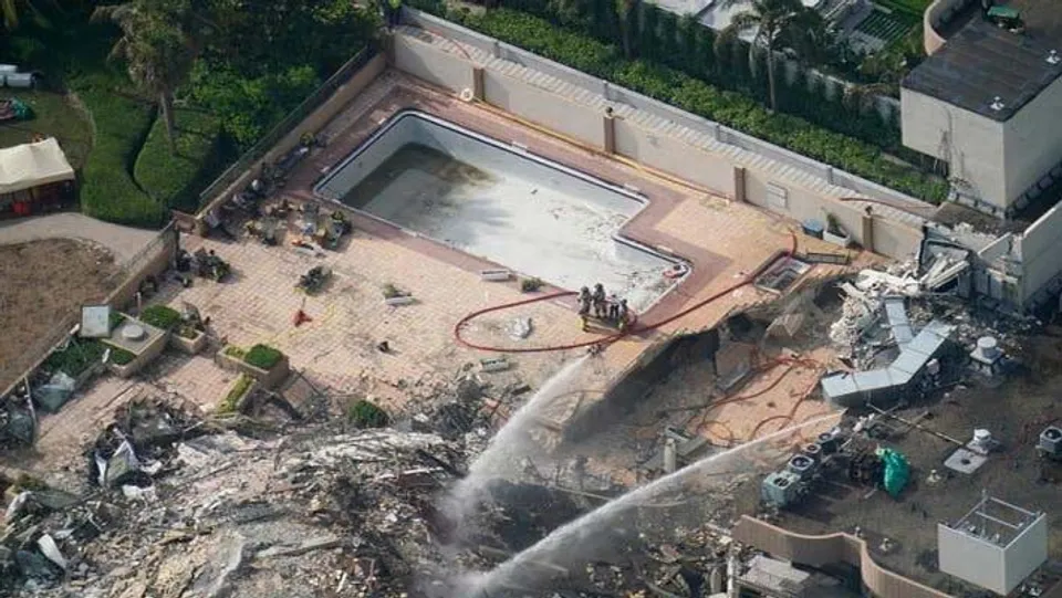 ഫ്‌ലോറിഡയിൽ ബഹു നില കെട്ടിടം തകർന്ന് മരിച്ചവരുടെ എണ്ണം അഞ്ചായി ,156 പേരെ കുറിച്ച് വിവരമില്ല