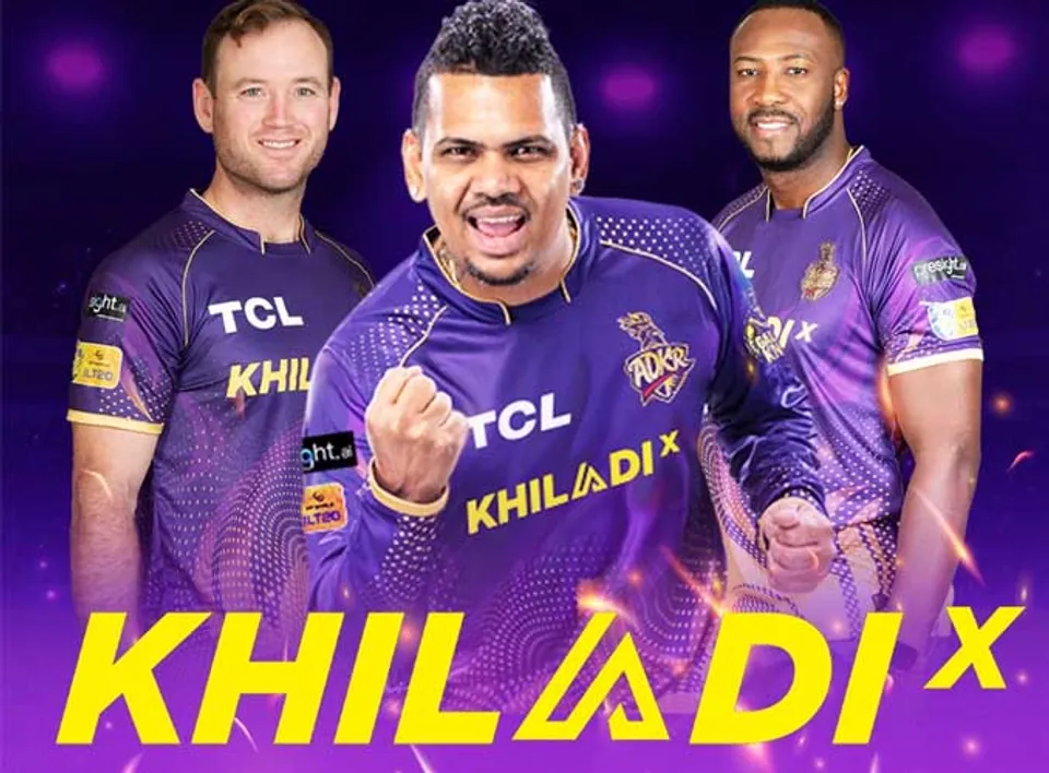 അബുദാബി നൈറ്റ് റൈഡേഴ്‌സ്; എല്ലാ ടീം കളിക്കാരുടെയും ജേഴ്സിയില്‍ ഇരുവശത്തും ഖിലാഡിക്‌സ്.കോം ബ്രാന്‍ഡിംഗ്