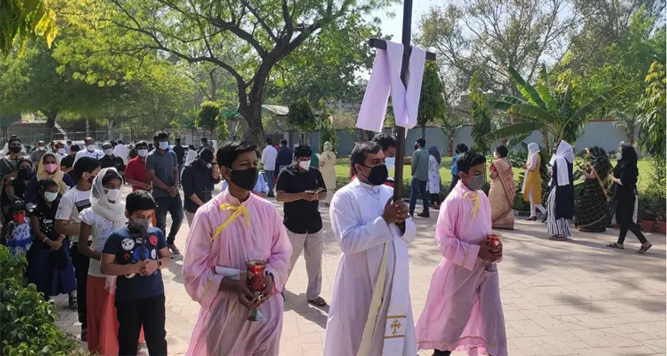 ഡല്‍ഹി കിങ്സ്‌വേ ക്യാമ്പ് ബ്ലെസ്ഡ് സാക്രമെന്റ് പള്ളിയിലെ കുരിശിന്റെ വഴി