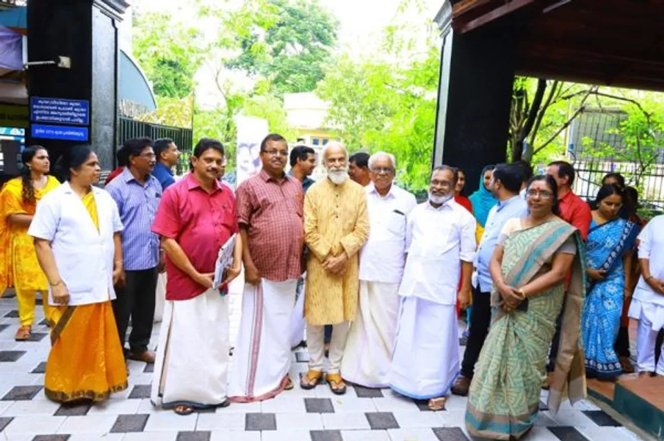 അശരണരുടെ അഭയകേന്ദ്രത്തിൽ ഇന്നും ..