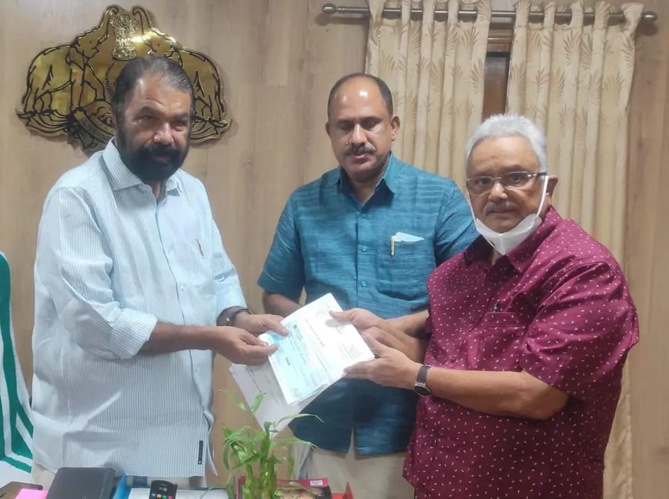 പുനലൂർ നിയോജക മണ്ഡലത്തിലെ വിവിധ സർക്കാർ സ്കൂളുകൾക്ക് സഹായം പ്രഖ്യാപിച്ച് മുൻ ഡിജിപി