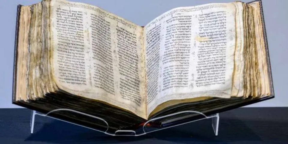 ലേലം ചെയ്യപ്പെട്ടവയിൽ ഏറ്റവും വിലയേറിയ ചരിത്രരേഖ എന്ന വിശേഷണം; പഴക്കം 1000 വർഷം: ലോകത്തിലെ ഏറ്റവും പഴയ ഹീബ്രു ബൈബിൾ ലേലത്തിന്