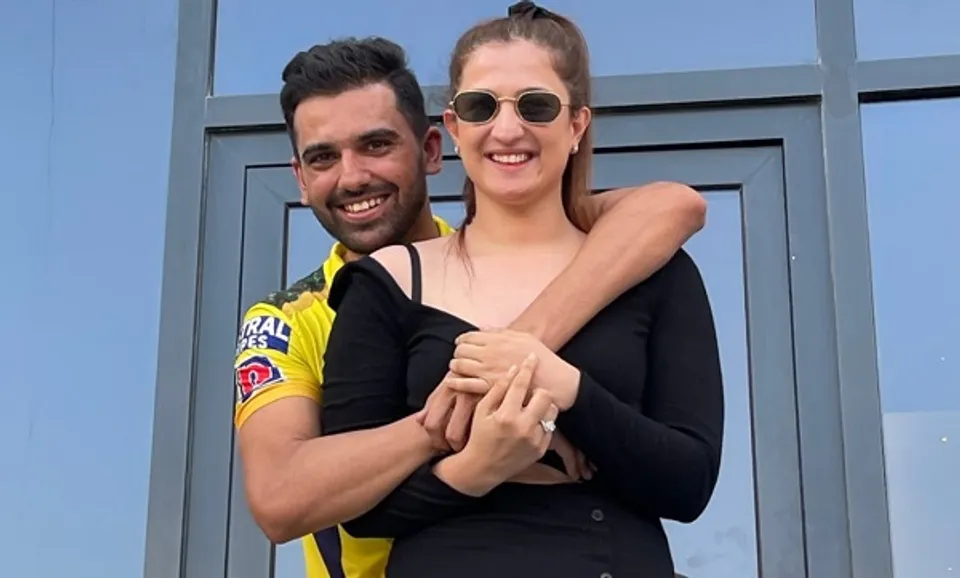 പഞ്ചാബ് കിങ്‌സിനെതിരായ മത്സരം തോറ്റെങ്കിലും ദീപക് ചഹറിന് ഇത് ജീവിതത്തിലെ അവിസ്മരണീയ നിമിഷം; സ്റ്റേഡിയത്തില്‍ വച്ച് ഗേള്‍ഫ്രണ്ടിനെ പ്രൊപ്പോസ് ചെയ്തു-വീഡിയോ വൈറല്‍