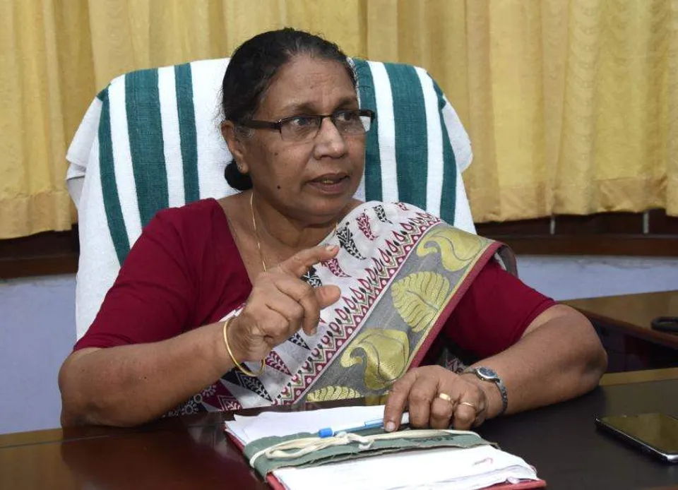 നിങ്ങള്‍ പറയുന്ന മുഴുവന്‍ കഥയും കേള്‍ക്കാനാകില്ല, വിവരക്കേട് പറയരുത്; നിങ്ങളെ അടിക്കുകയാണ് വേണ്ടത് ; എം സി ജോസഫൈനെതിരെ പരാതിയുമായി മറ്റൊരു യുവതി കൂടി രംഗത്ത്