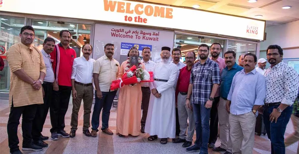 കുവൈറ്റ് സെൻ്റ് തോമസ് ഇന്ത്യൻ ഓർത്തഡോക്സ് പഴയപള്ളിയുടെ കൊയ്ത്ത് പെരുന്നാളിന്റെ മുഖ്യാതിഥിയായി കുവൈറ്റിലെത്തിയ കൽക്കട്ട ഭദ്രാസന മെത്രാപോലീത്ത അലക്സിയോസ് മാർ യൗസേബിയോസ് തിരുമേനിക്ക് കുവൈറ്റ് വിമാനത്താവളത്തിൽ ഊഷ്മളമായി വരവേല്പ് നല്കി