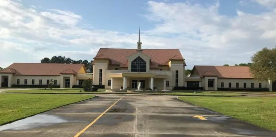 ലൂസിയാന ലൈഫ് ടാമ്പര്‍നാക്കള്‍ ചര്‍ച്ചില്‍ ആരാധനയ്ക്കായി ഒത്തു ചേര്‍ന്നത് 1825 ലധികം വിശ്വാസികള്‍