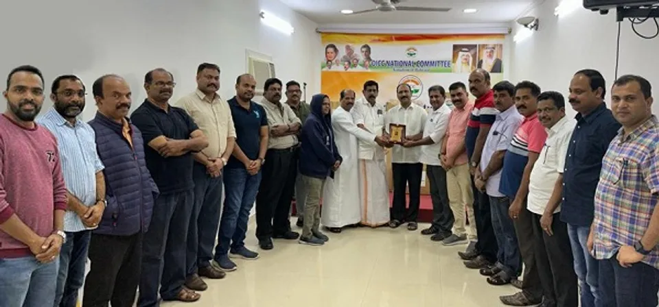 ബഹ്‌റൈൻ ഒഐസിസി ദേശീയ എക്സിക്യൂട്ടീവ് കമ്മറ്റി അംഗം സജി എരുമേലിക്ക് യാത്രയയപ്പ് നൽകി