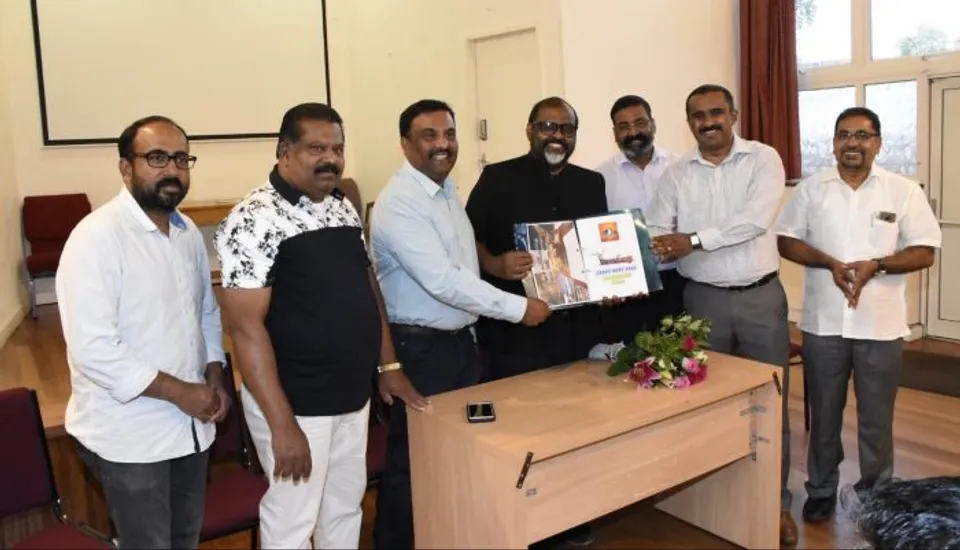യുക്മ കേരളാപൂരം വള്ളംകളി 2019: ടീം രജിസ്ട്രേഷന്‍ ഏറ്റുവാങ്ങി സി പി ജോണ്‍.. പോരാട്ടത്തിനിറങ്ങുന്നത് 24 കരുത്തന്മാര്‍