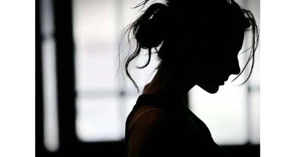 വിവാഹവാഗ്ദാനം നല്‍കി ലൈംഗികമായി പീഡിപ്പിച്ചതിനുശേഷം വഞ്ചിച്ച കേസില്‍ പ്രതിക്ക് 7 വര്‍ഷം തടവും അമ്പതിനായിരം രൂപ പിഴയും വിധിച്ചു