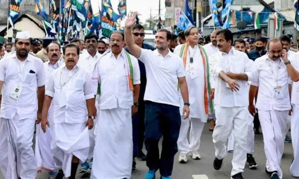 ഭാരത് ജോഡോ യാത്ര എന്നാൽ മുന്നേറ്റം എന്നായി മാറി. പറഞ്ഞിട്ടെന്ത് കാര്യം ? രാഹുൽ ഗാന്ധി ഇടുന്ന ടി ഷർട്ടും ജെട്ടിയും മുതൽ  കഴിക്കുന്ന പഴംപൊരിക്കും പരിപ്പുവടക്കും വരെ കുറ്റം പറയുന്ന ഒരു കൂട്ടം മണ്ടശിരോമണികളുണ്ട്.  ചെറുപ്പക്കാരുടെ ഹരമായി മാറേണ്ടിയിരുന്ന ഈ ഭാരത് ജോഡോയെ കൂടുതൽ വൈറലാക്കേണ്ടിയിരുന്ന പാർട്ടിയും ജാഥക്കാരും ജാഡക്കാരും ഏറെ പിന്നിലാണ്. എന്തായാലും ബുദ്ധി ചിന്തൻ ശിബിരമായാലും പ്രശാന്ത് കിഷോർ ആയാലും ഒരു കാര്യം ഉറപ്പ് . രാഹുലിനെ ജനങ്ങൾക്ക് ഒട്ടേറെ ഇഷ്ടമാണ് - ദാസനും വിജയനും എഴുതുന്നു