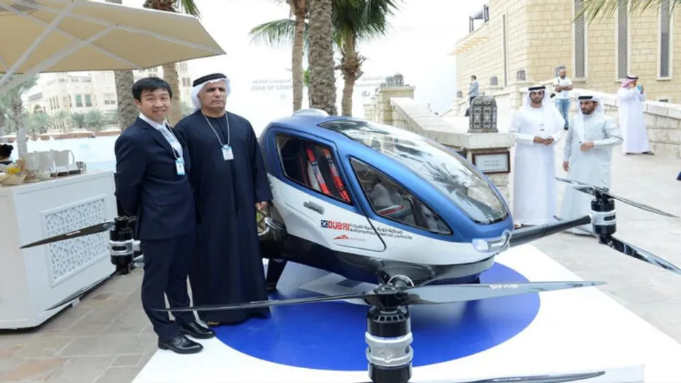 ദുബായിൽ ടാക്‌സികൾ ഇനി പറക്കും; ഫ്‌ളൈയിങ് കാറുകൾ വരുന്നു