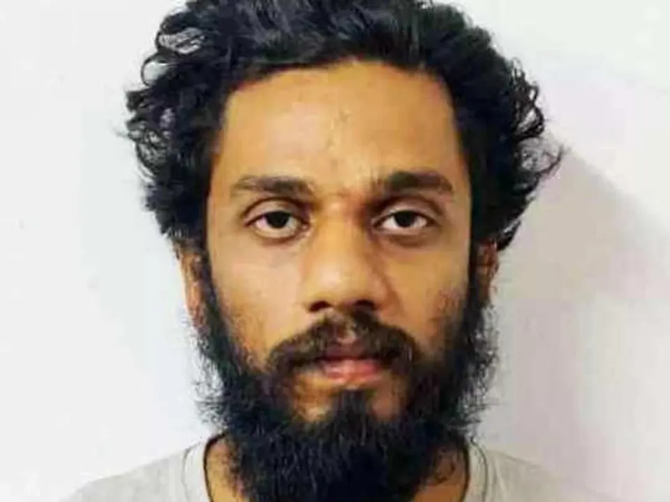 വീട്ടമ്മയ്ക്ക് പല തവണകളായി അതിമാരകമായ സിന്തറ്റിക് ലഹരി നല്‍കി ലഹരിക്ക് അടിമയാക്കി; സോഷ്യൽ മീഡിയയിലൂടെ പരിചയപ്പെട്ട വീട്ടമ്മയെ  സുഹൃത്തുക്കളുമായി  കൂട്ടബലാത്സംഗത്തിനിരയാക്കി; പ്രതി അറസ്റ്റിൽ