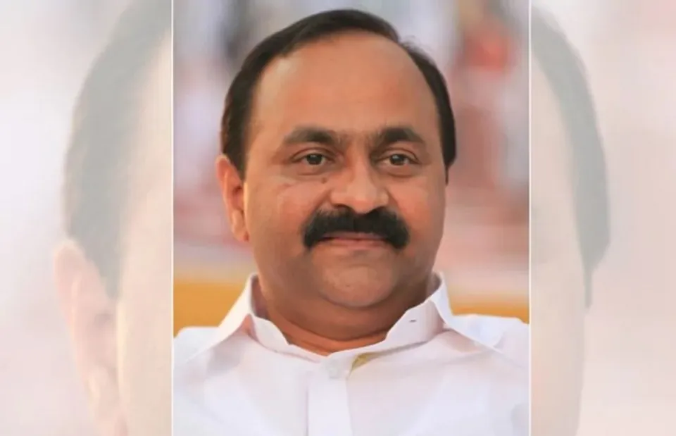 വ്യാജ ഐ.ഡി. കളിലൂടെ രണ്ട് സമുദായങ്ങളെ തമ്മിലടിപ്പിക്കാനുള്ള സംഘപരിവാർ അജണ്ട നടപ്പാക്കുമ്പോള്‍ സര്‍ക്കാര്‍ നോക്കുക്കുത്തിയായി നില്‍ക്കുന്നു-രൂക്ഷവിമര്‍ശനവുമായി വി.ഡി. സതീശന്‍