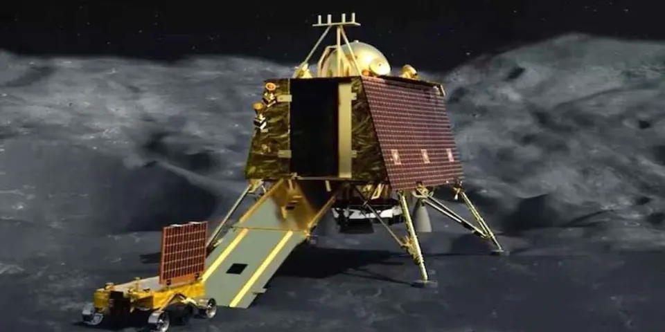 ഇന്ത്യയുടെ ചന്ദ്രയാന്‍ 3 ദൗത്യം ജൂലൈയില്‍. വിക്ഷേപണത്തിനായി റോക്കറ്റ് ശ്രീഹരിക്കോട്ടയില്‍ ഒരുങ്ങുകയാണ്. ചന്ദ്രന്റെ ദക്ഷിണ ധ്രുവത്തില്‍ സോഫ്റ്റ് ലാന്‍ഡിങ് ആണ് ദൗത്യത്തിന്റെ ലക്ഷ്യം. 615 കോടി രൂപയാണ് മിഷൻ ബജറ്റ്; പ്രതീക്ഷയോടെ ഇന്ത്യ