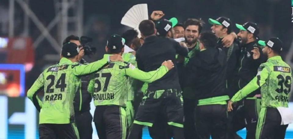 പാകിസ്ഥാന്‍ സൂപ്പര്‍ ലീഗ് കിരീടം ലാഹോര്‍ ഖലന്ദഴ്‌സിന്; ഫൈനലില്‍ മുല്‍ട്ടാന്‍ സുല്‍ത്താന്‍സിനെ തോല്‍പിച്ചത് ഒരു റണ്‍സിന്‌