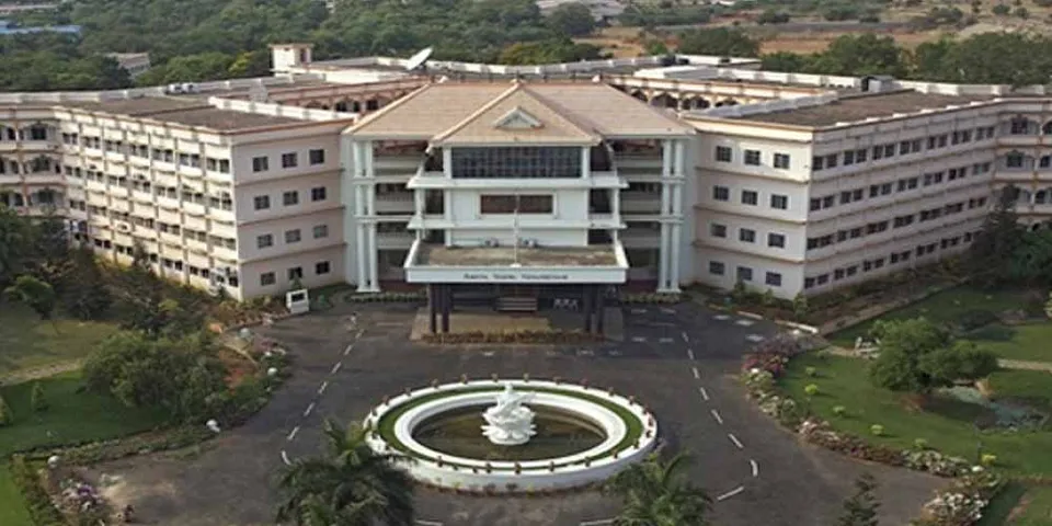 എന്‍ട്രന്‍സ് പരീക്ഷ ഇല്ല; അമൃത സര്‍വ്വകലാശാലയില്‍ ബി.എസ്‌സി, എം.ടെക്, എം.എസ്‌സി കോഴ്‌സുകളിലേക്ക് അപേക്ഷ ക്ഷണിച്ചു; അവസാന തീയതി ഏപ്രില്‍ 10