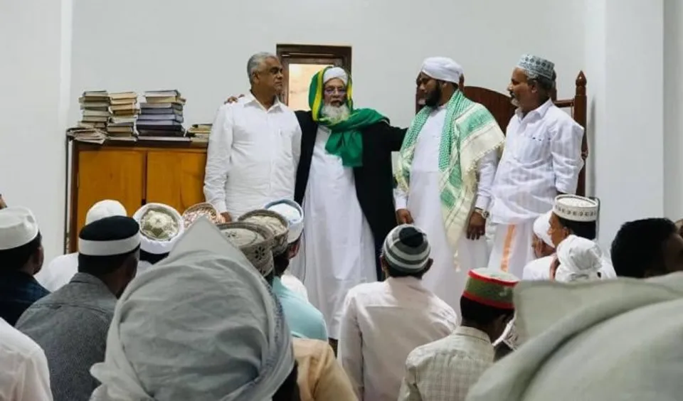 മസ്ജിദുകളെ ആരാധനകൾ കൊണ്ട് ധന്യമാക്കണം പ്രൊഫ: കെ.ആലിക്കുട്ടി മുസ്ല്യാർ